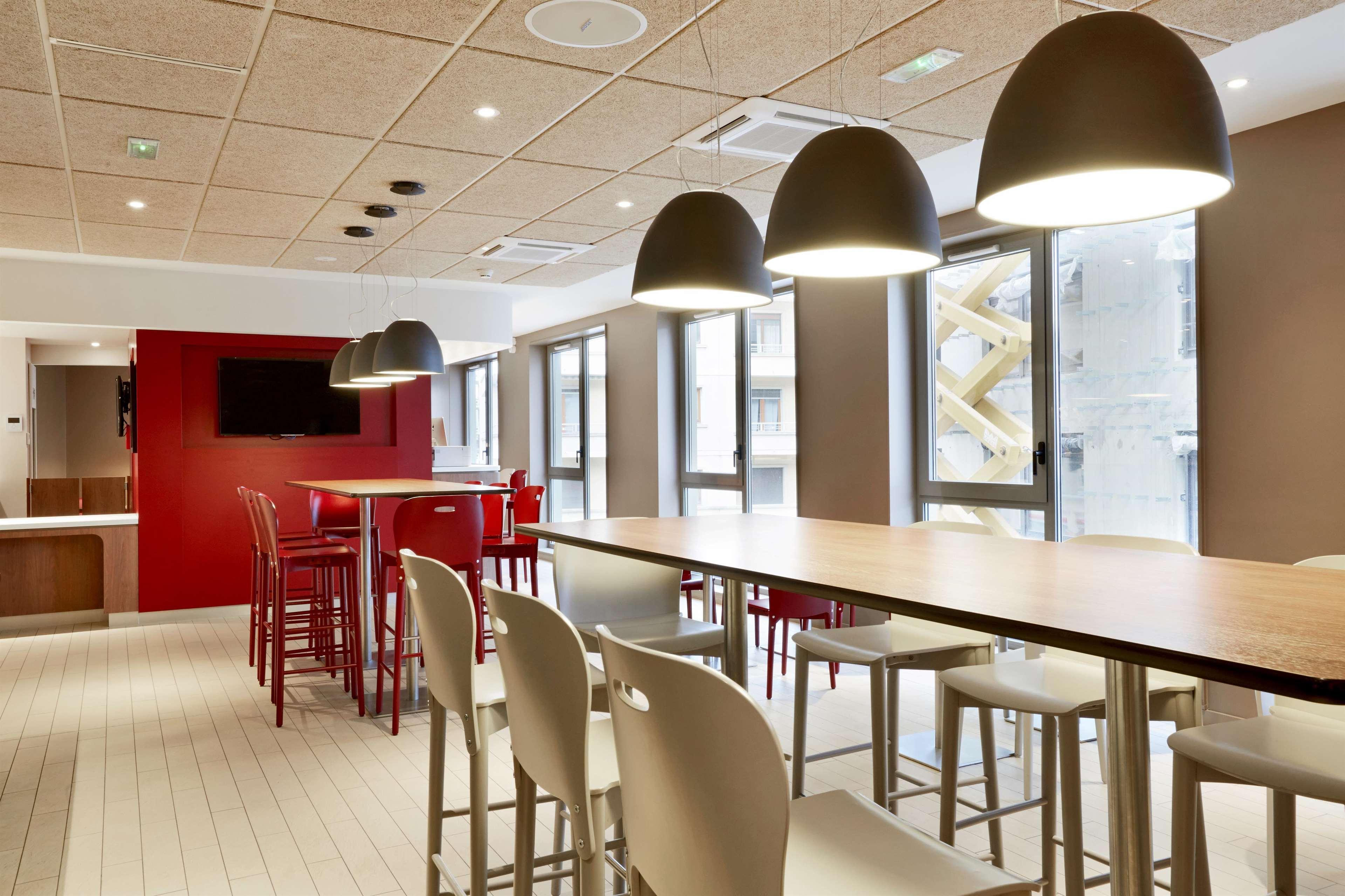 Hotel Campanile Gare- Geneve 3*