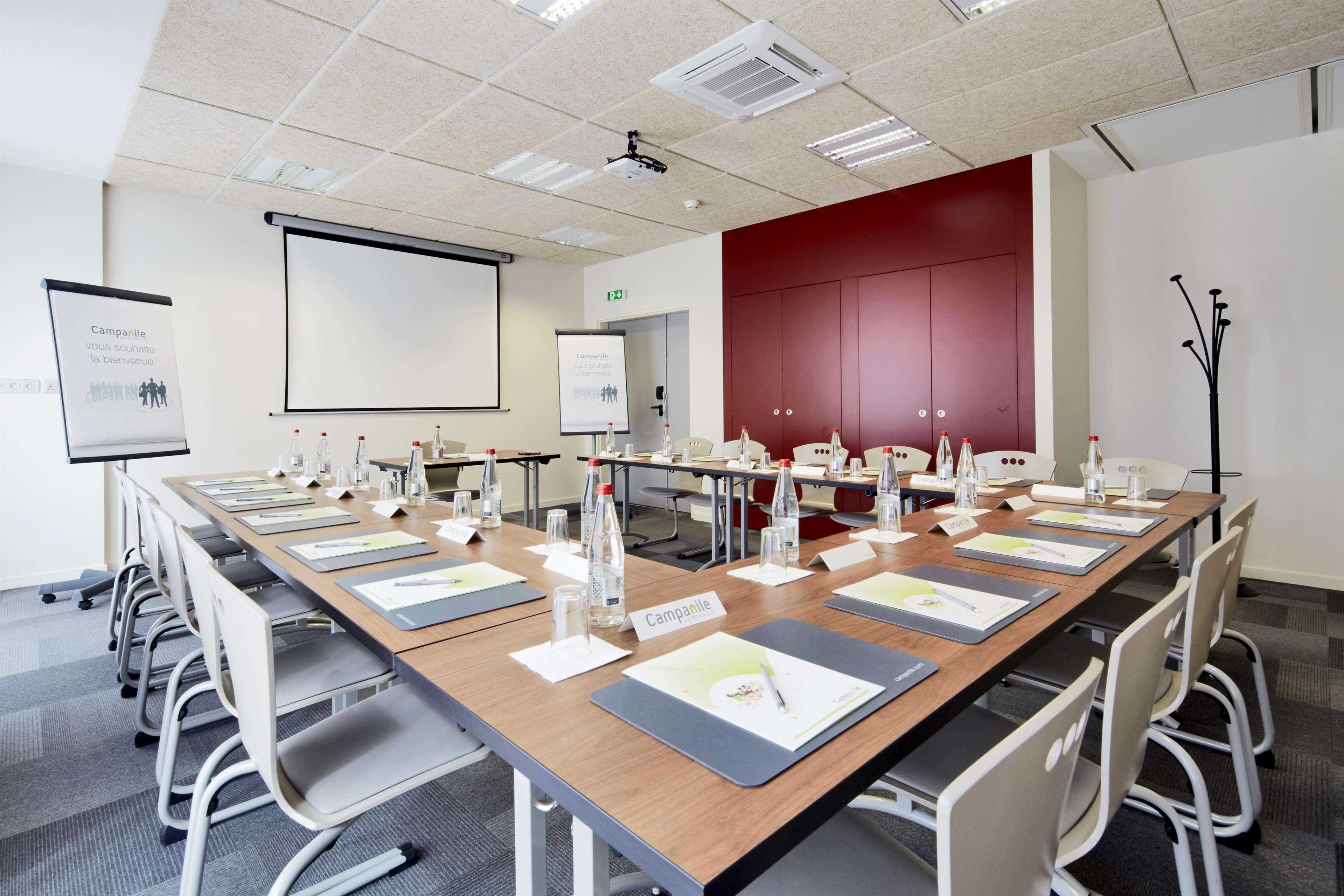 Hotel Campanile Gare- Geneve Annemasse